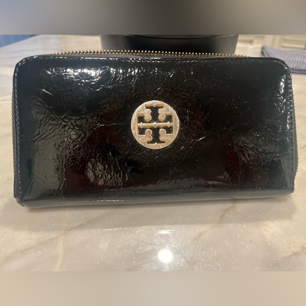 Tory Burch continental patent leather zippy wallet, black with gold logo
